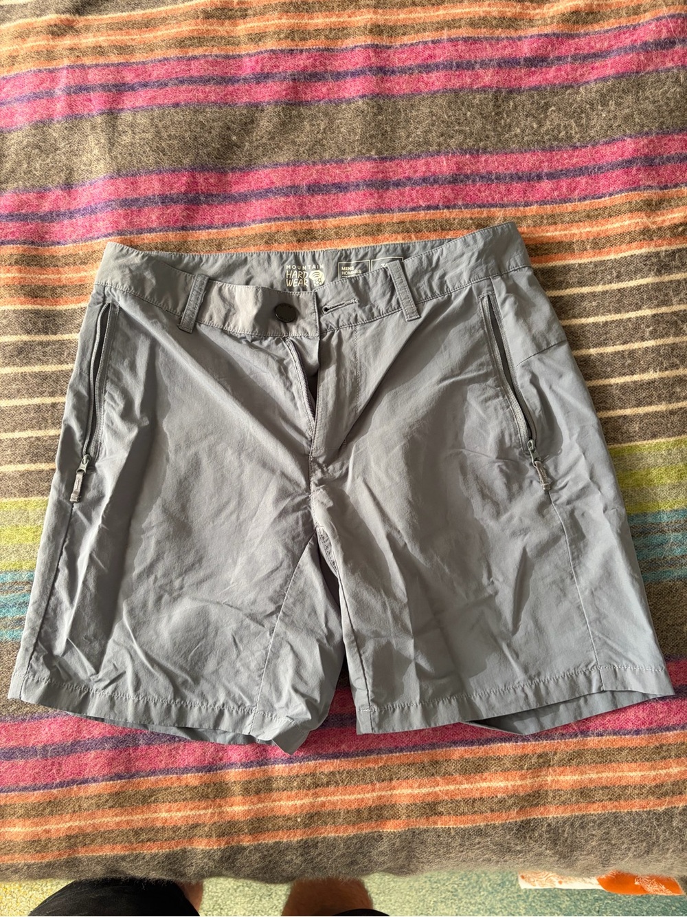 Mountain Hardwear Men's Gray Railay Redpoint Casual/Hiking Shorts 30 waist